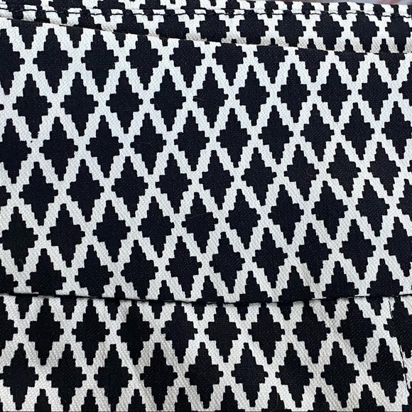 Margaret M Sylvie Slimming Pant Straight Leg NWT Medium - Picture 6 of 13
